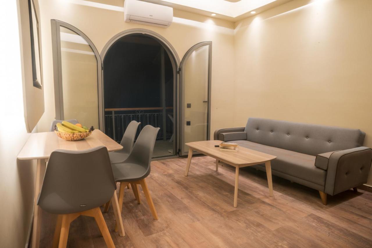 Seven Keys Luxury Suites Achílleion Exteriér fotografie