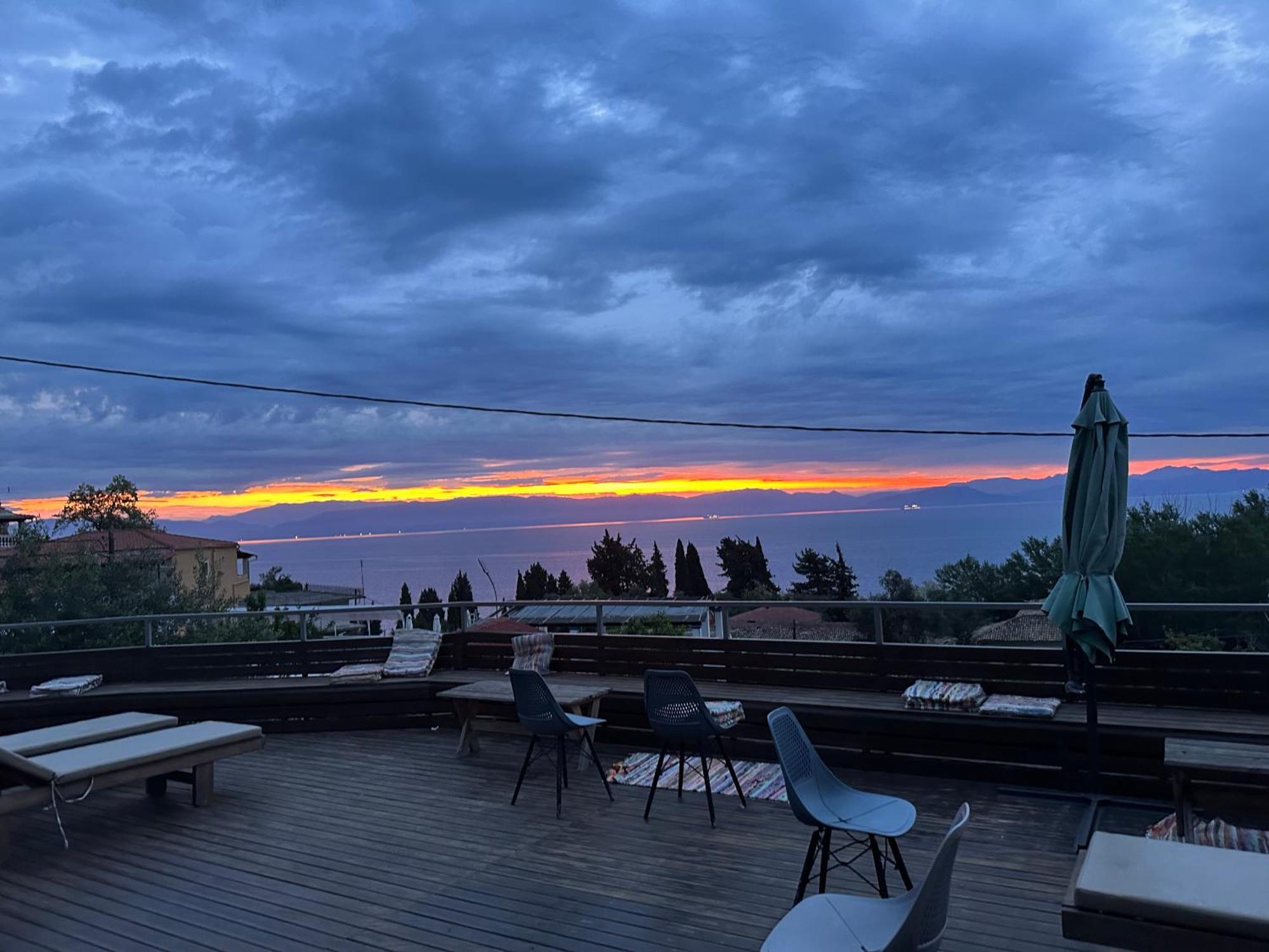 Seven Keys Luxury Suites Achílleion Exteriér fotografie