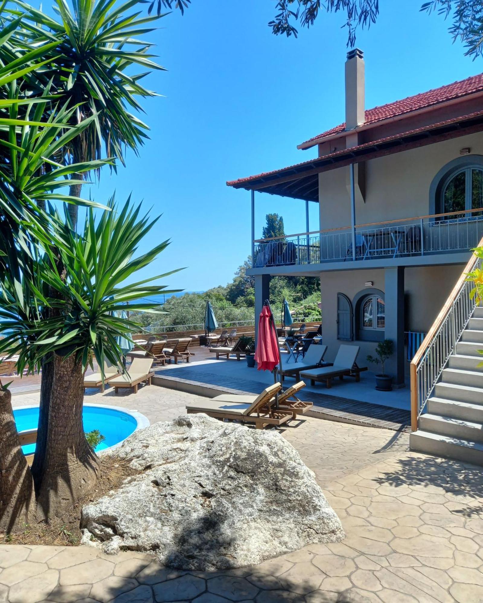 Seven Keys Luxury Suites Achílleion Exteriér fotografie